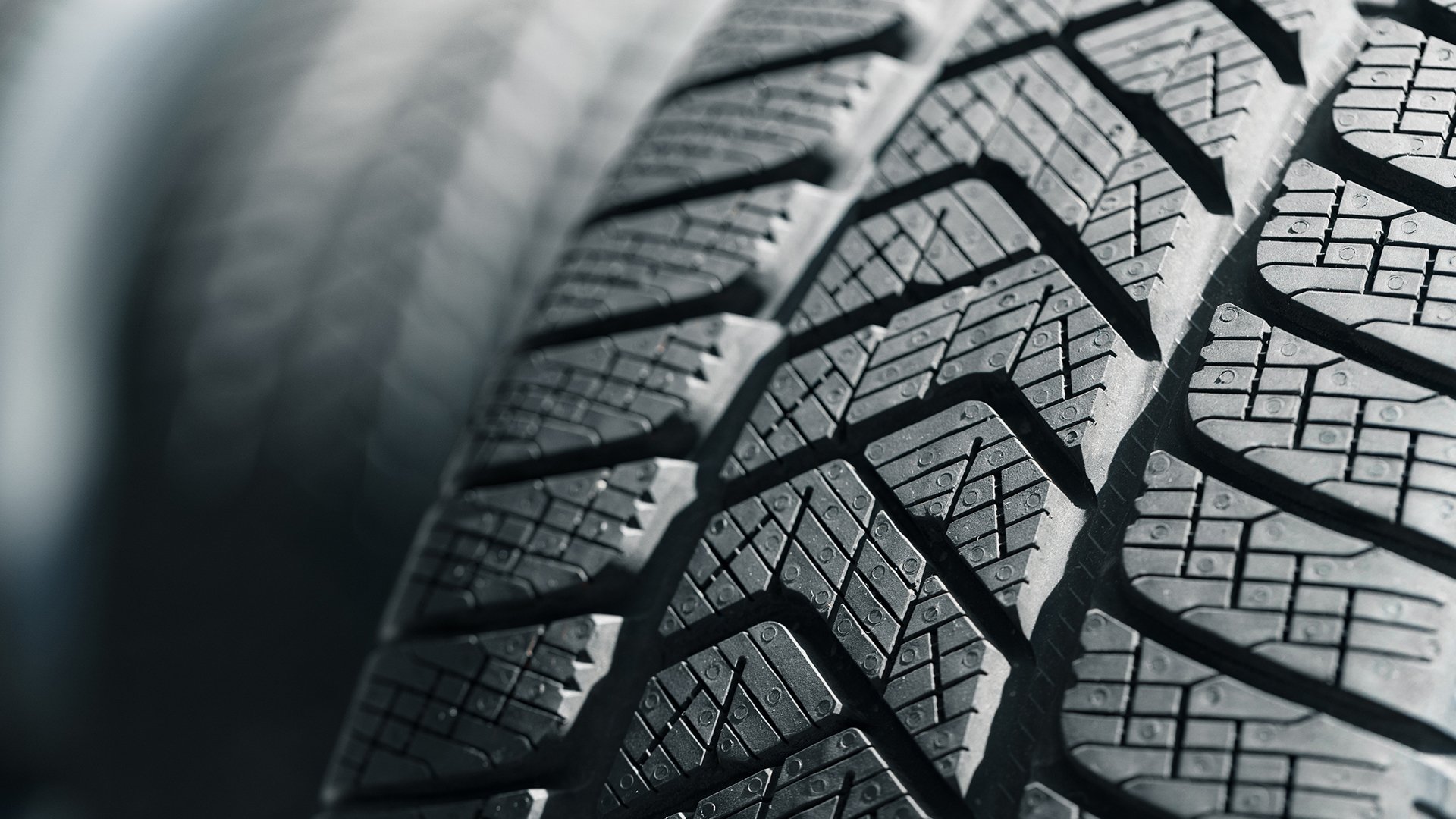 Rubber Tyre Simulation with Simulia fe-safe