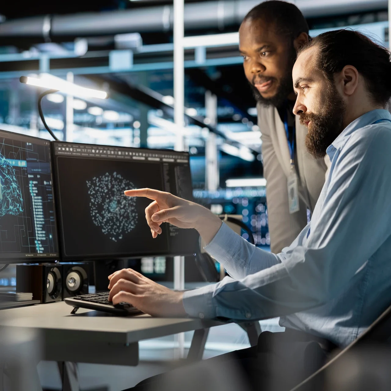 team-technicians-desktop-collaboration